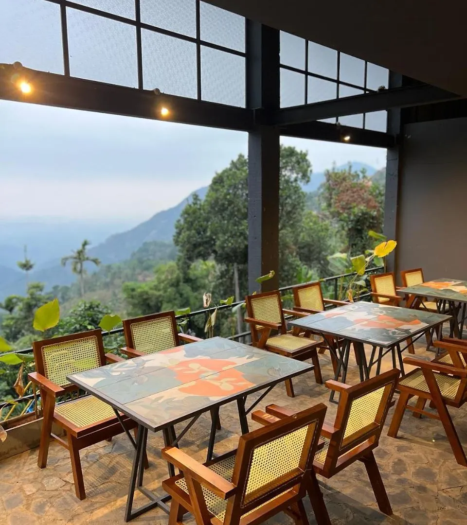 Villa Aven - Premium Suits Kakkadampoyil Holiday home